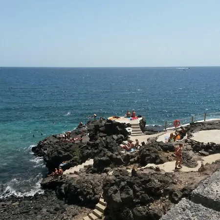 Amarilla Rocks طوستا ديل سيلونثيو